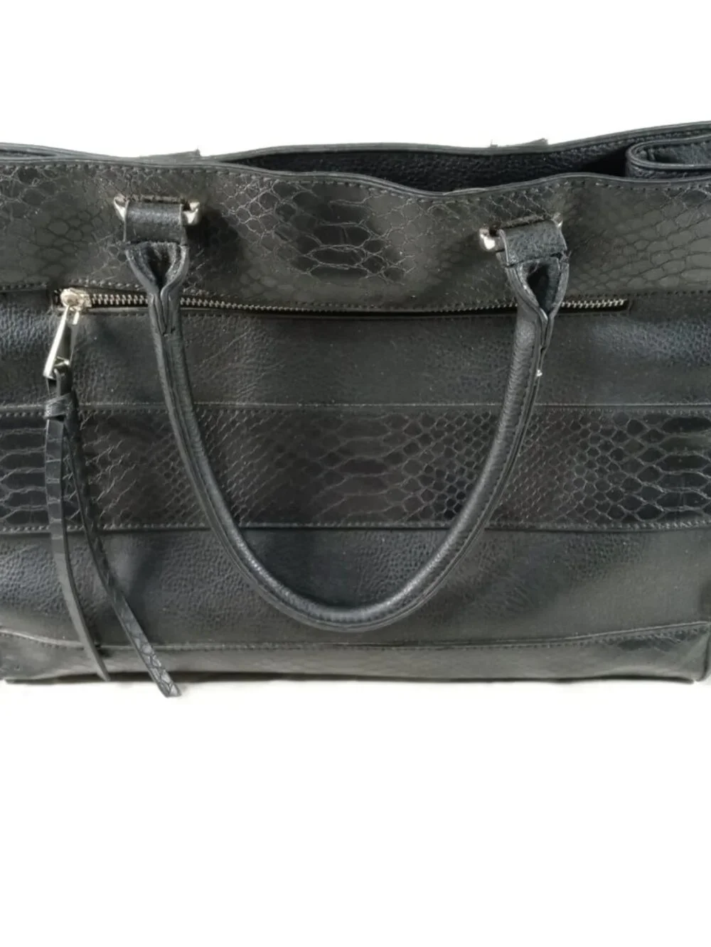 Women JustFab Black Shoulder Carry Handbag Purse in Good Cond